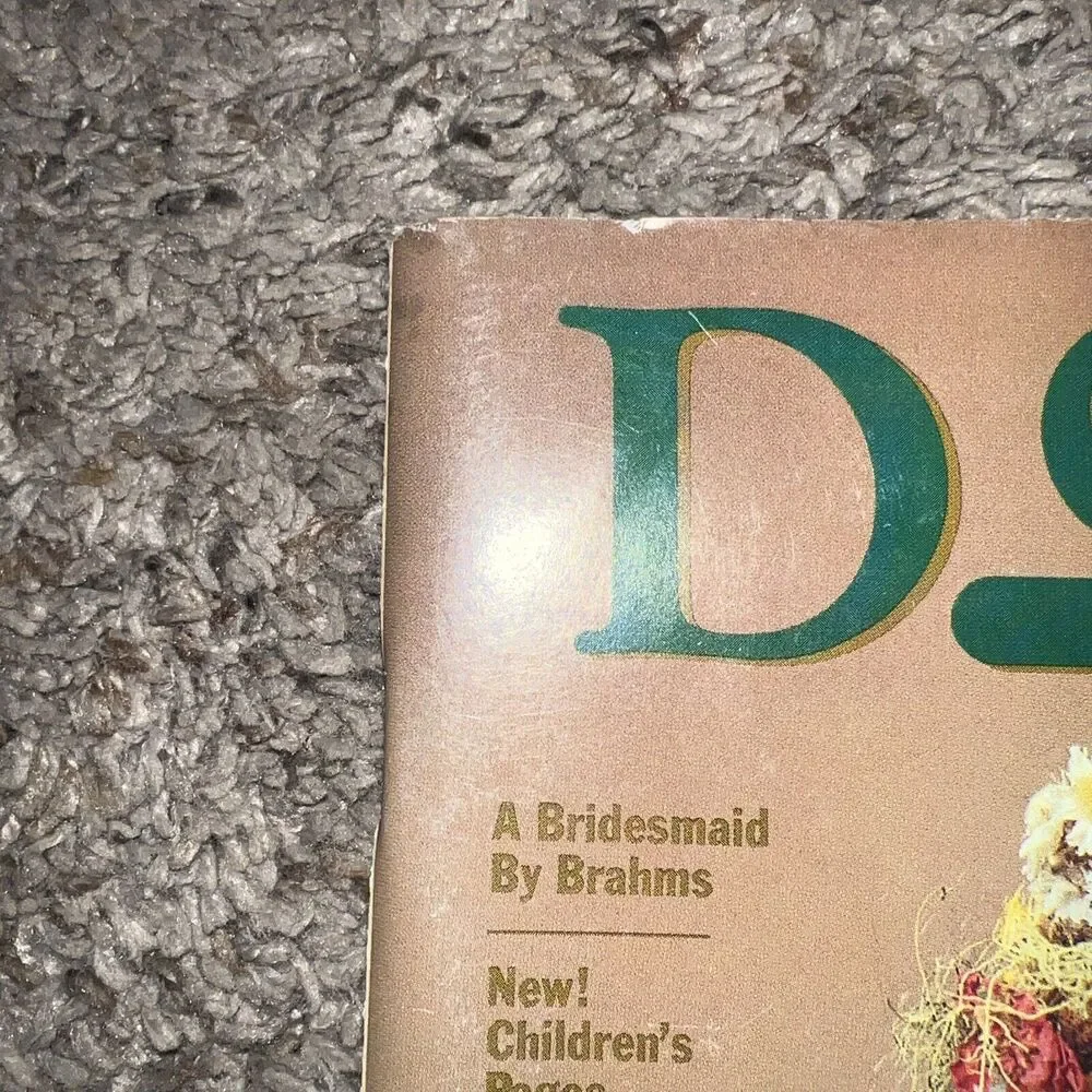 Doll World Magazine October‎ 1990